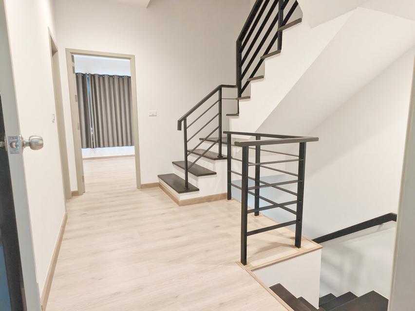เช่าทาวน์โฮม 3 ชั้น ใกล้ BTS สายหยุด  Premium Place พหลโยธิน รามอินทรา 10