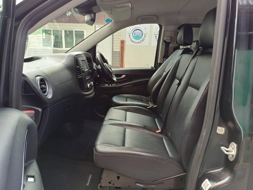 ให้ไว ปี2018 BENZ VITO 116 CDI  DIESEL AUTO TOP 18