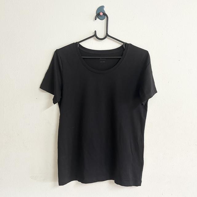 ยุนิL เสื้อยืดหญิงairism สีดำเข้ม