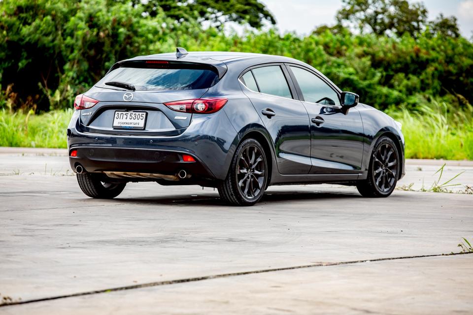 Mazda3 Skyactiv 2.0 S Hatchback ปี 2014 สีเทา มือเดียวป้ายแดง