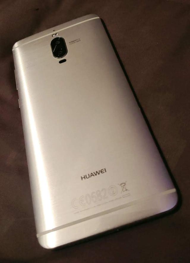 รูป Huawei​ Mate​9pro​ แรม6​ รอม​128 2