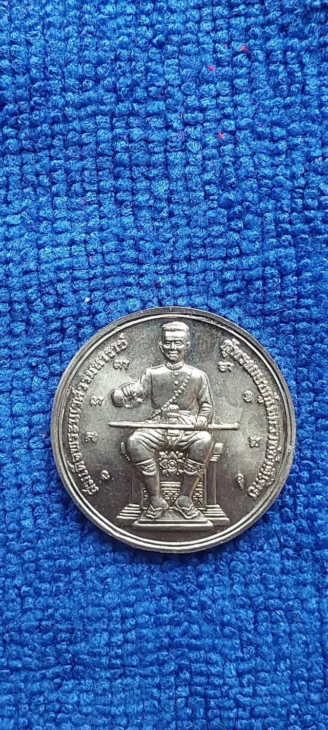เหรียญพระพุทธชินราช รุ่นมงคลแผ่นดิน (ดี) ปี 2551 หรือที่รู้จักในบางพิธีร่วมอย่าง เหรียญพระพุทธชินราช หลังสมเด็จพระนเรศวรมหาราช รูปที่ 4