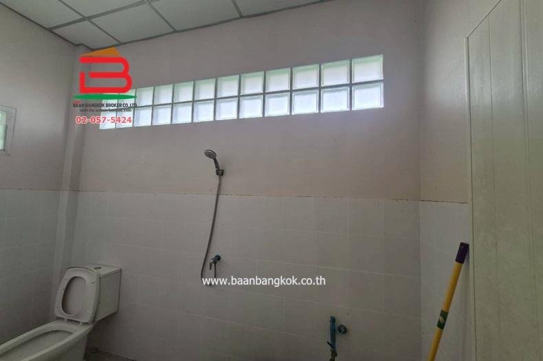 ที่ดินพร้อมสิ่งปลูกสร้าง ชุมชนบึงเตย ซอยประชาสำราญ 3 เนื้อที่ 200 ตรว. หนองจอก กรุงเทพมหานคร 9