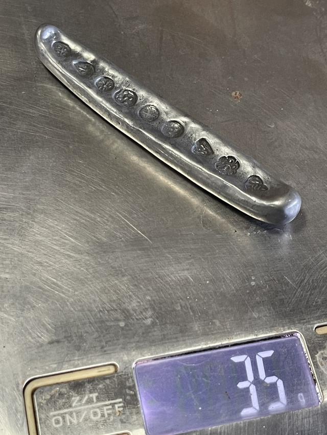 พดด้วงโบราณ พดด้วงเขาควาย พดด้วงทรงแบน เงินรางพดด้วง 4