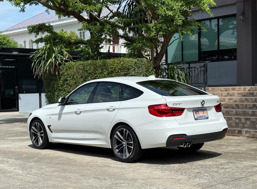 2020 BMW 320D GT MSPORT LCI รถมือเดียวออกป้ายแดง รถวิ่งน้อย เข้าศูนย์ตามระยะ รถไม่เคยมีอุบัติเหตุครับ 6
