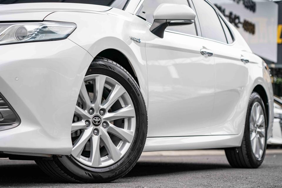(แจ้งรหัสรถ NP3182)  TOYOTA CAMRY 2.5HV PREMIUM ปีรถ : 2020 รูปที่ 7