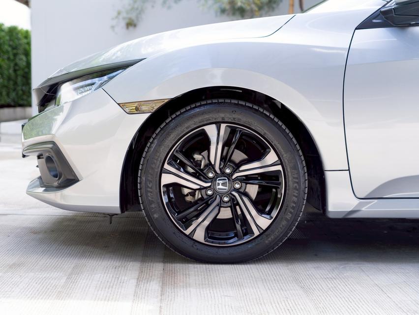 Honda Civic FC 1.8 EL ปี 2019 16