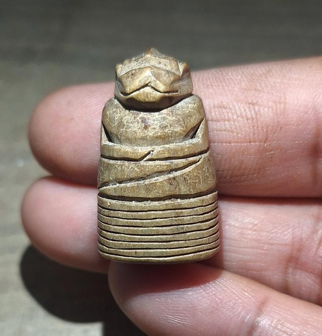 องคตไม้ตาลปัตร หลวงพ่อปาน บางกระสอบ รูปที่ 3