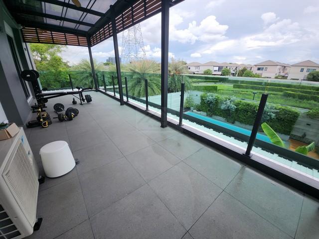 ให้เช่าบ้าน Pool Villa 2 ชั้น 375 ตรม. เดอะซิตี้บางนา กม.7 มีสระว่ายน้ำส่วนตัว ใกล้เมกะบางนา