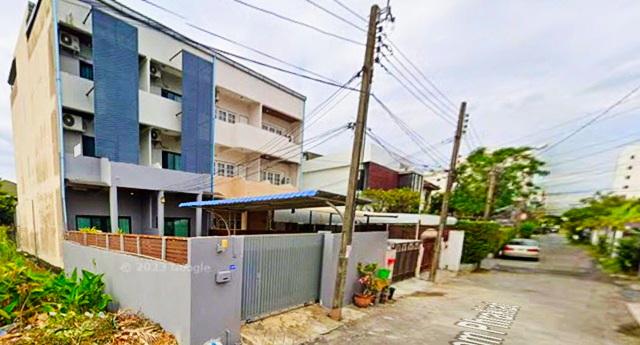 รพ. สินแพทย์ ศรีนครินทร์ 800ม. สวนหลวง ร.9 900 ม.ให้เช่าทาวน์เฮ้าส์ 4 นอน MRT ศรีอุดม 1กม. รถไฟฟ้าสายเหลือง 3 ชั้น จอดรถ