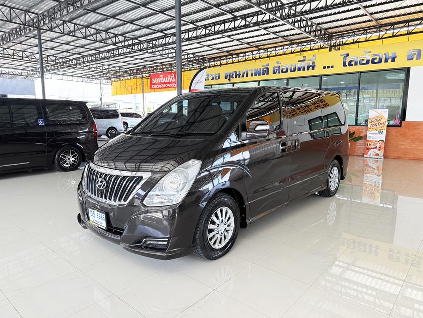 Hyundai H-1 2.5 Deluxe (ปี 2018) Wagon AT