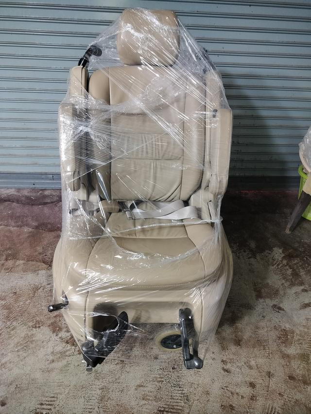 วิวแชร์ ปรับนอนได้180องศา รับน้ำหนักๆได้130โล ของญี่ปุ่นถอดมาจาก hyundai h1 สวยภาพ90%