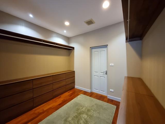 ให้เช่าบ้านเดี่ยว 4 ห้องนอน Grand Bangkok Boulevard สาทร–กัลปพฤกษ์ บ้านใหม่ ตกแต่งใหม่ทั้งหลัง เฟอร์นิเจอร์ใหม่ทั้งหมด • พื้นที่ใช้สอยประมาณ 400 ตร.ม. 8