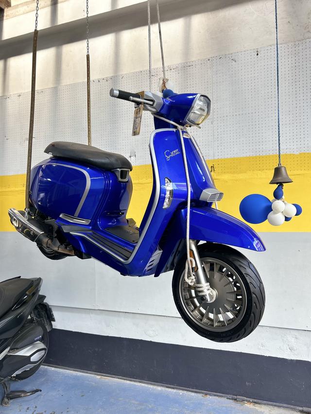 Lambretta V200 specialflex 8000km  2