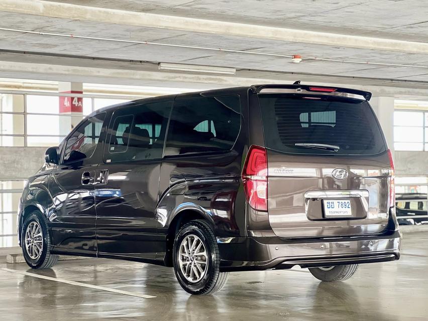 Hyundai H1 Deluxe ปี 2019  สภาพสวยบางเดิม 8