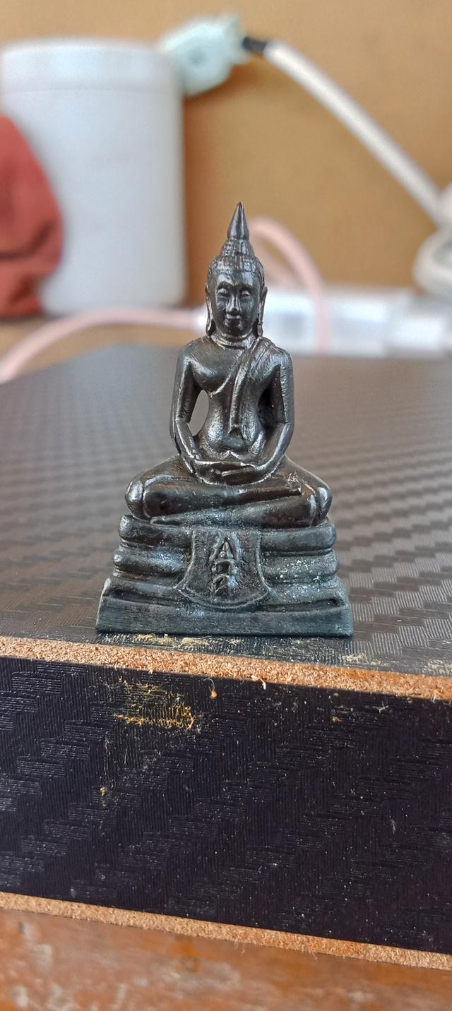 พระกริ่งหลวงพ่อโสธรปี 2545 กล่องเดิมจากวัดมีโค๊ตใต้ฐาน 200 บาทรวมส่ง 6