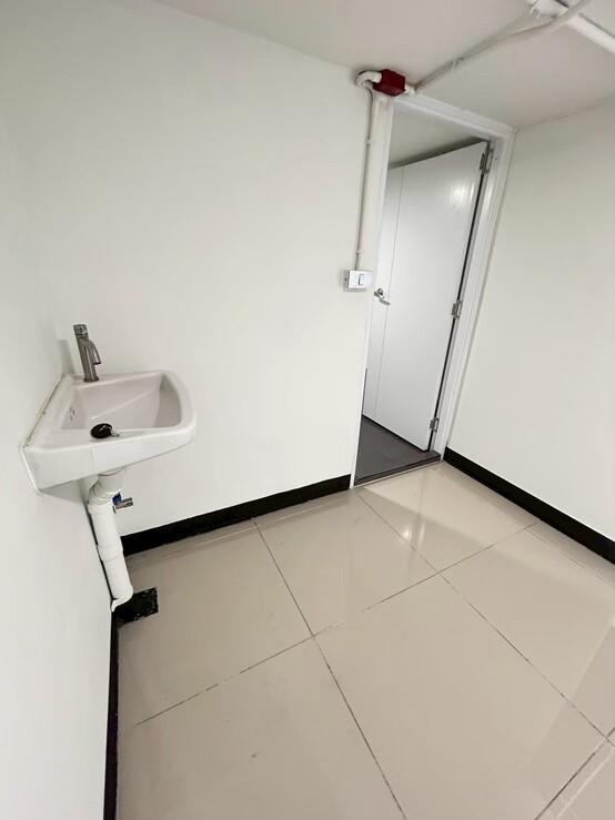 Office ให้เช่า เริ่มต้น 250 บาท/ตร.ม. มีหลายขนาด 100-300 ตร.ม. เดินทางสะดวก ย่านพระราม 3 4