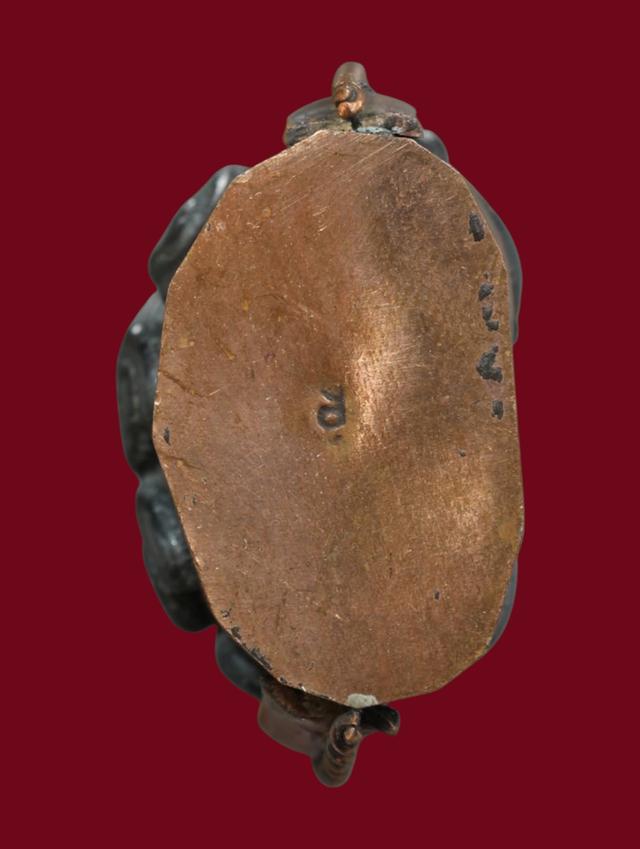 พระปิดตาเนื้อสัมฤทธิ์ หลวงปู่เอี่ยม วัดสะพานสูง เลี่ยมกระเช้าโบราณสวยๆ รูปที่ 5