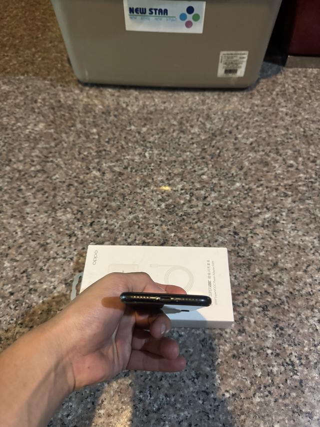 ขายๆๆๆถูกๆๆไอโฟนSEสีSpace Gray 128กิ๊กสูนTrueใช้งานปกติหมดทุกๆฟังชั่นเครื่องรีสโตได้ตลอดไม่มีติดไอคราว Model TH/A สภาพ: 90% ราคา: 3590 มารับเอง 309 4