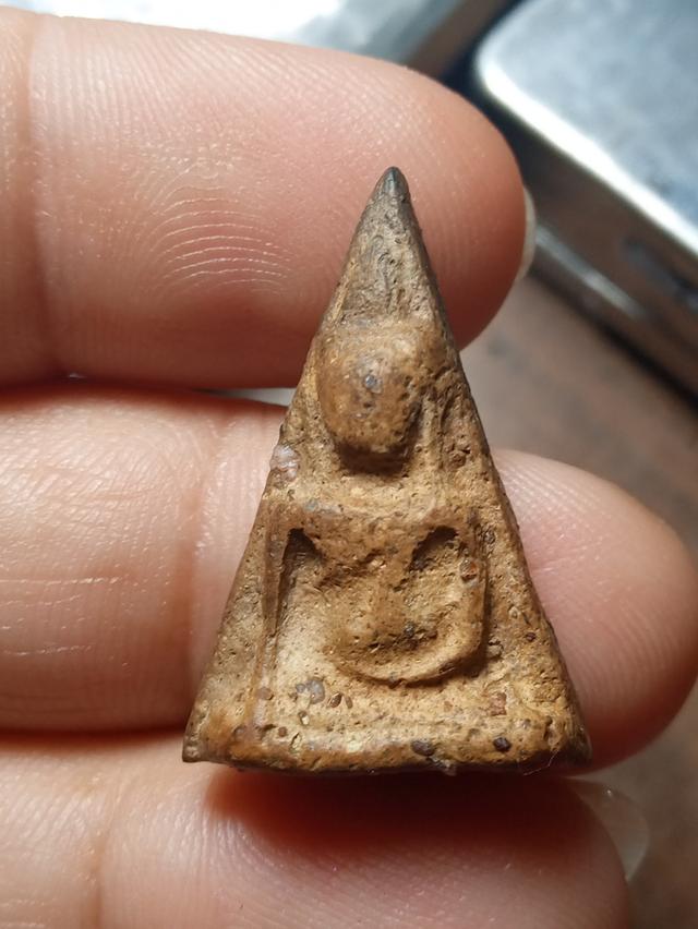 พระนางพญาพิมพ์เทวดาแบ่งปัน