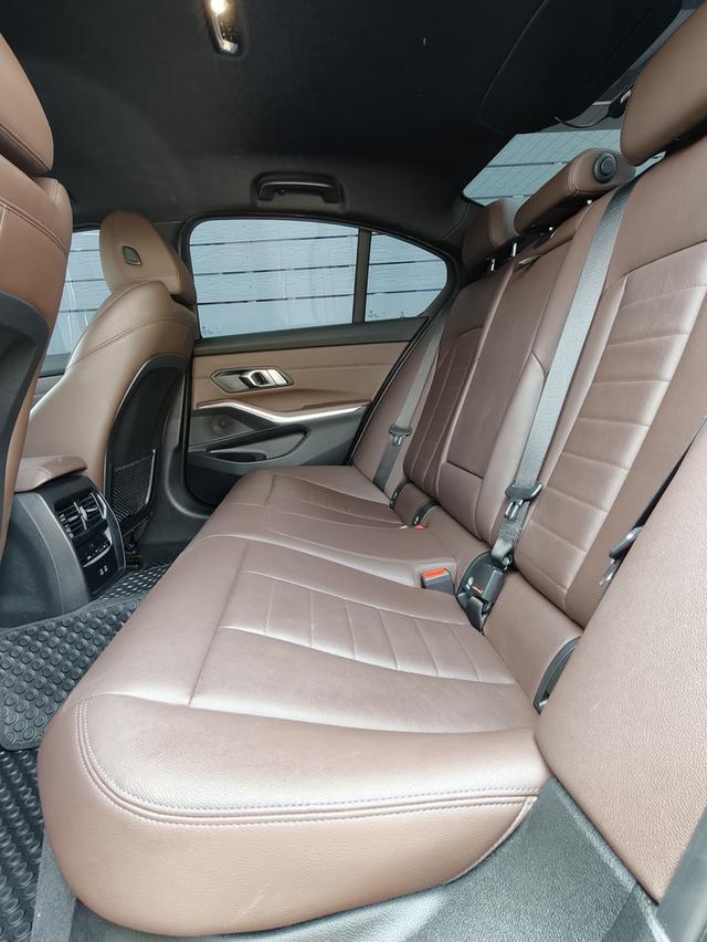 Bmw 320d m sport รถปี 2023 msport รูปที่ 12