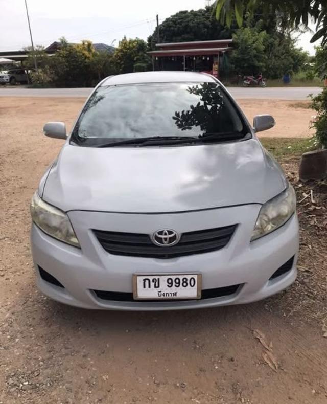 Toyota Corolla Altis สีขาว