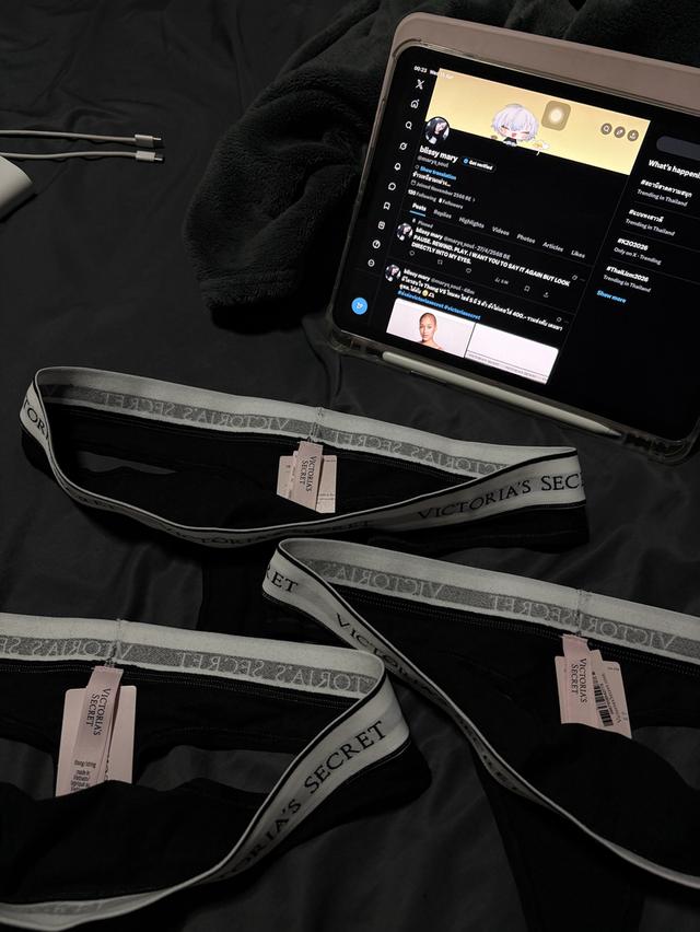 กางเกงใน Thong Victoria Secret รูปที่ 3