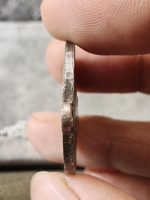 เหรียญพระอาจารย์ฝั้น อาจาโร รุ่น9 รูปที่ 5