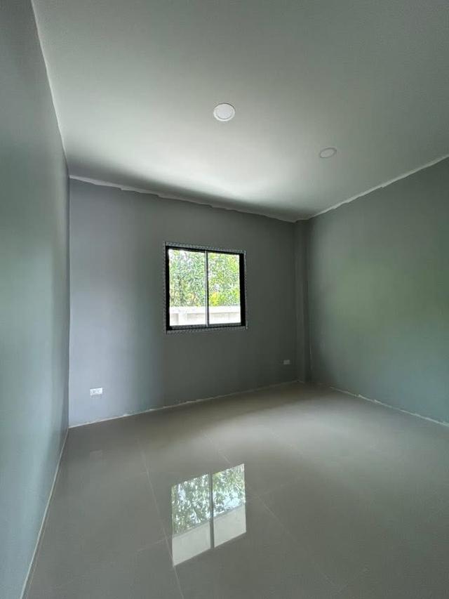 ขายบ้านจังหวัดนครปฐม อำเภอกำแพงแสน เนื้อที่110ตรว. ขนาด3ห้องนอน 2ห้องน้ำ ให้ที่ดินเยอะ ทำเลทอง ขายถูกที่สุดในย่านนี้  6