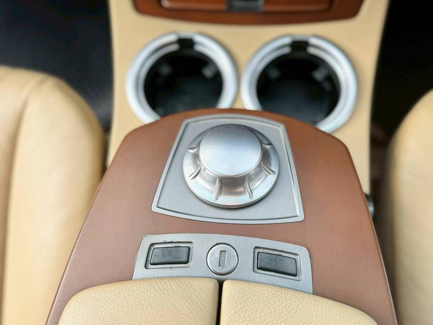 BMW 730Li ( E66 ) 9