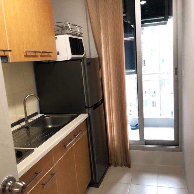 ขายหรือให้เช่าคอนโด ไลฟ์ แอท รัชดา–ห้วยขวาง ชั้น 15 เฟอร์นิเจอร์ครบ พร้อมเข้าอยู่ ทำเลดี เดินทางสะดวก 4