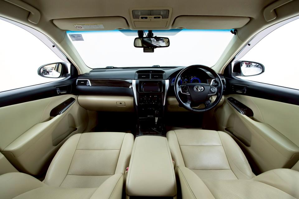 รหัสรถ 2A927 💥 รถเข้าใหม่! TOYOTA CAMRY 2.5 HV DVD ปี 2015 (HYBRID) 💥 9