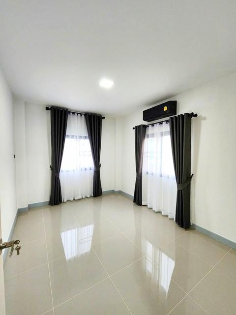 ให้เช่าบ้านเดี่ยว บ้านใหม่ 2 ชั้น MRT ศรีด่าน 900 ม. พร้อมเฟอร์ฯ 4 นอน แจส เออเบิร์น ศรีนครินทร์ 1 กม. 4