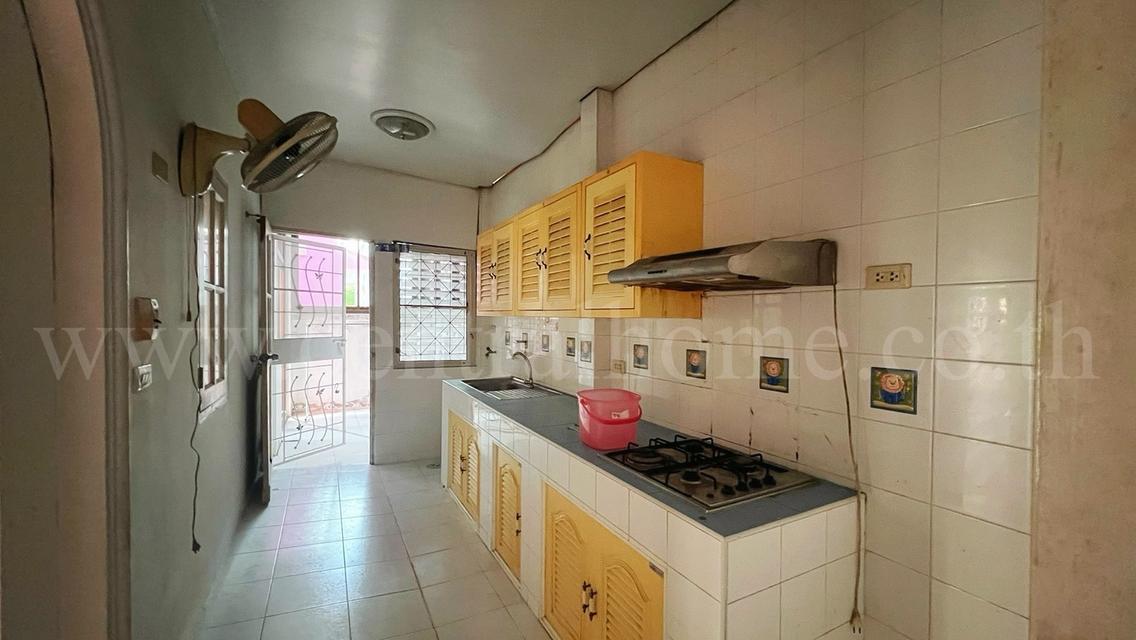 บ้านแฝด บ้านบุรีรมย์ รามอินทรา - คู้บอน 41 11