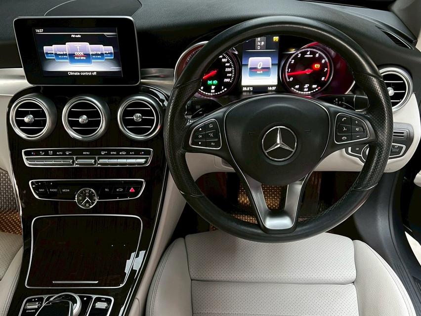 Mercedes Benz C250 Coupe 6