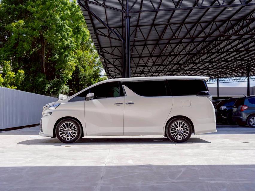 Toyota Vellfire 2.4ZG Edition ปีจด 2016 3