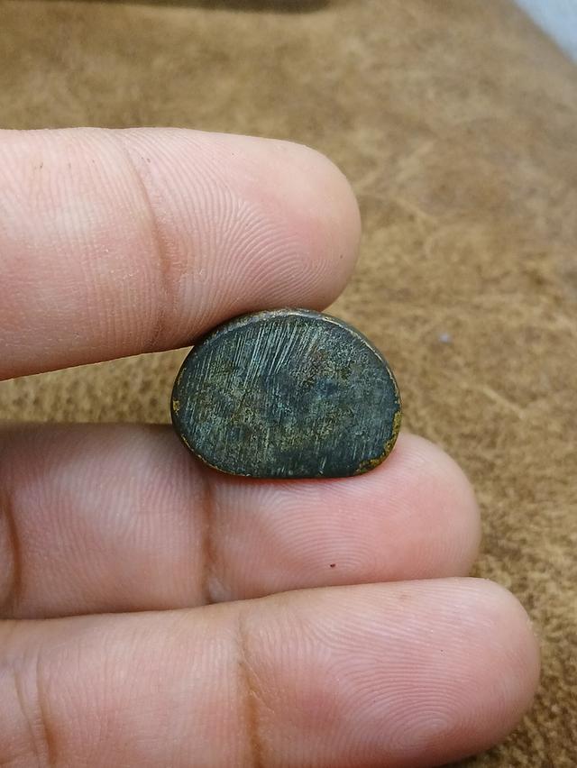 หลวงพ่อเงิน ปืนแตก เศียรโต 5