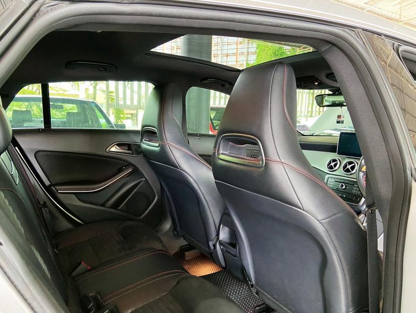 สปอร์ตแวกอน 5 ประตู Benz CLA250Shooting W117 รูปที่ 11