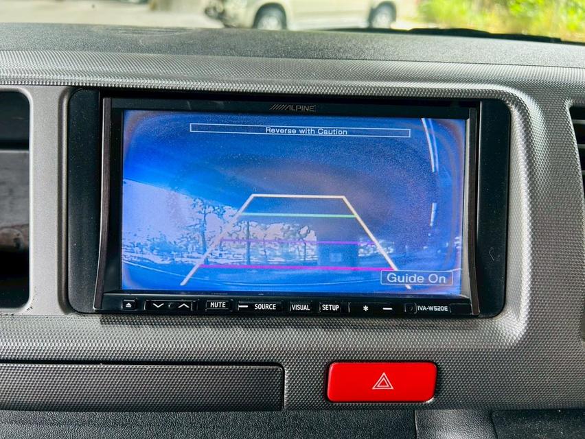 Toyota Ventury 2.7 V AT 2012 20