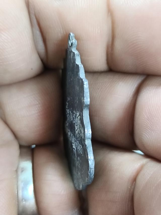 เหรียญครูบาขาวปี รุ่นแรกปี พ.ศ.2495 เนื้อตะกั่ว 3