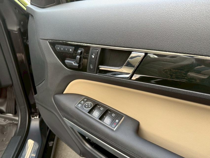 Benz E200 Cabriolrt Amg ปี11 รูปที่ 9