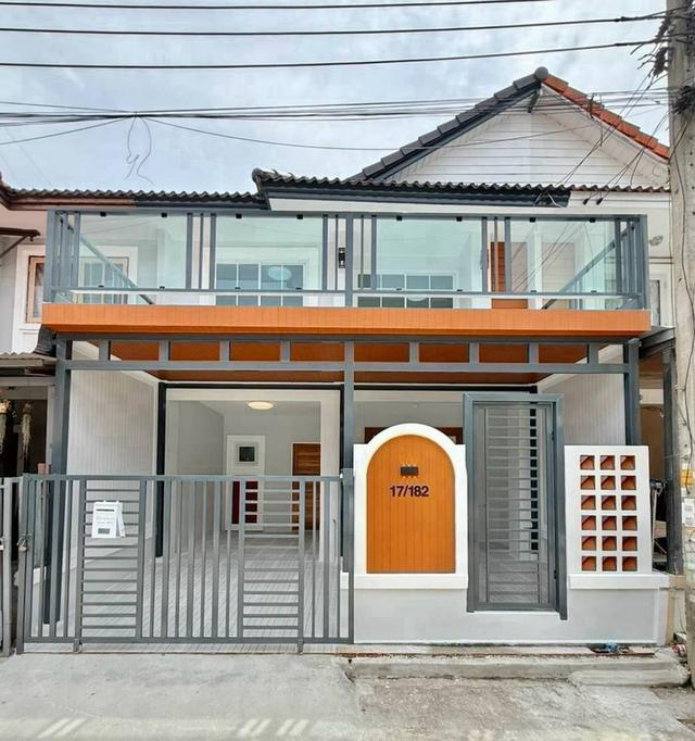 หมู่บ้านพฤกษา10 ถนนบางกรวย-ไทรน้อยทาวน์เฮ้าส์ 2 ชั้น ตกแต่งใหม่พร้อมอยู่ ทำเลดี ต้นโครงการ 1
