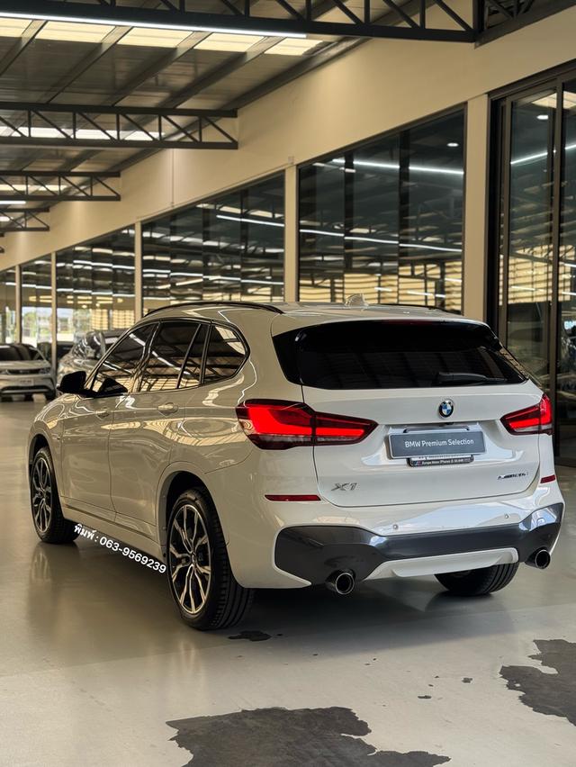 2021 BMW X1 20d M Sport F48 (ออกจากศูนย์ รถมือเดียว ประวัติดี ปรับสภาพให้ก่อนส่งมอบ) รูปที่ 3