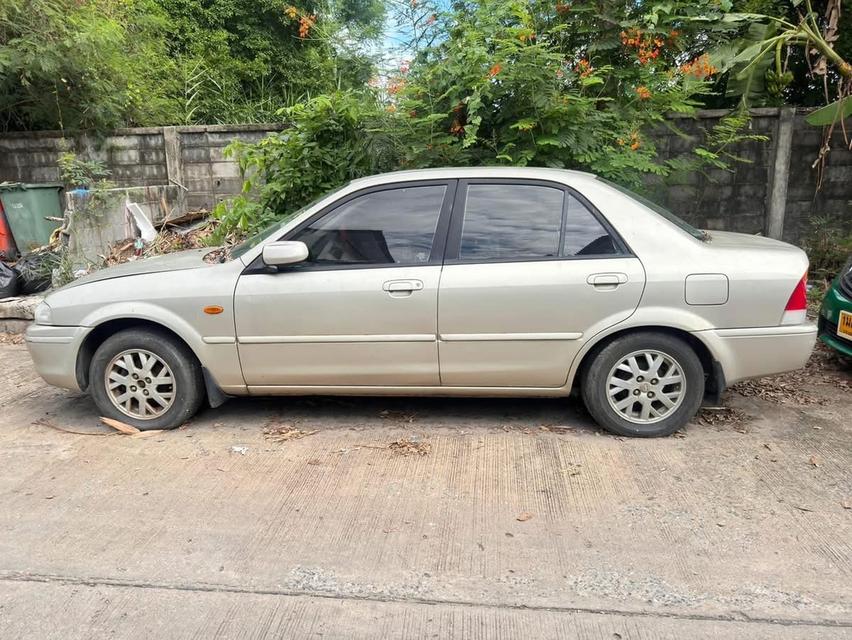 Ford Laser Glxi ปี 2002 ขายตามสภาพ 4