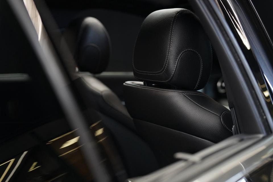 Benz E300e AMG dynamic (Facelift) 2021 สีเทา ไมล์ 38,xxx กิโล รถเซอร์วิสศูนย์ตลอด รูปที่ 16