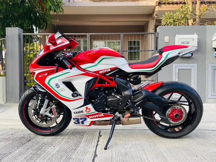 รถบ้านสวยๆ MV Agusta F3 3