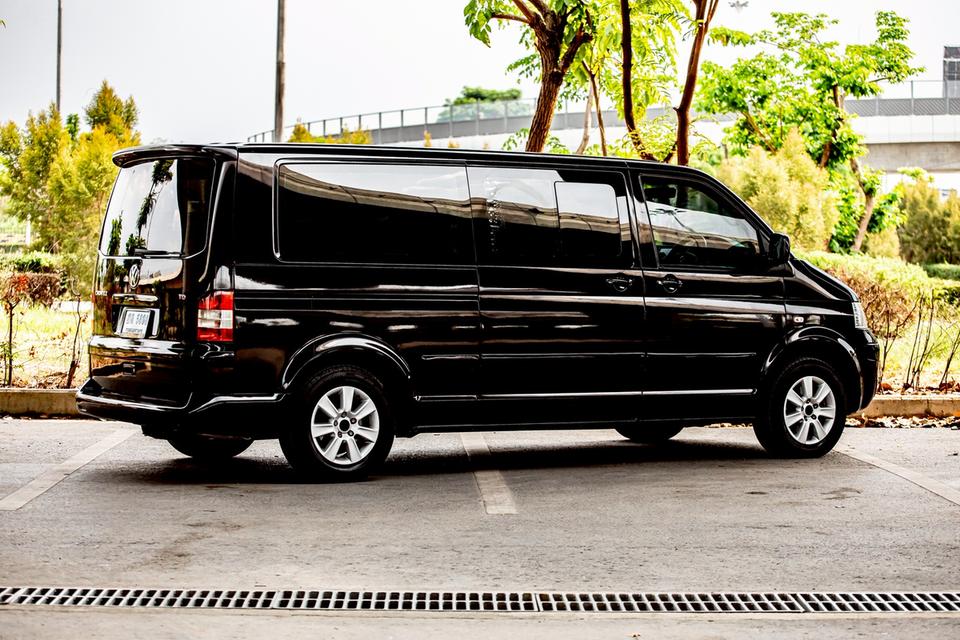 VOLKSWAGEN CARAVELLE 2.5 TD ดีเซล ปี 2010 สีดำ มือเดียวป้ายแดง