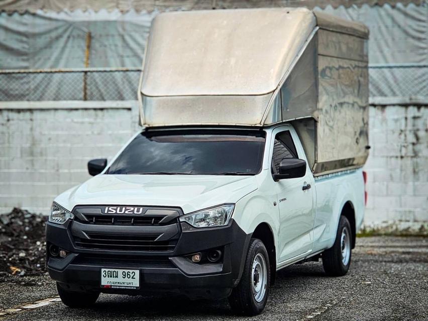 Isuzu 3