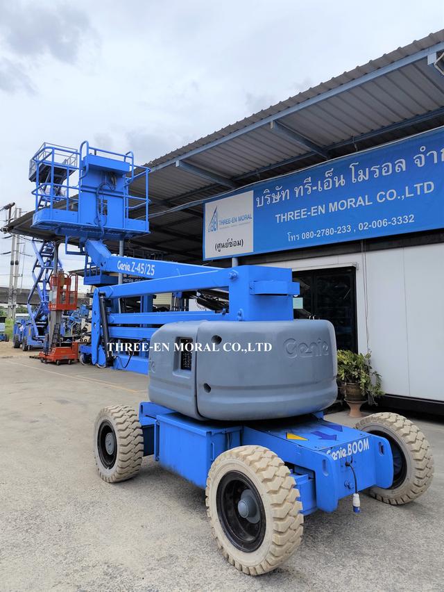 รถกระเช้า Boom Lift Genie Z-45/25 4