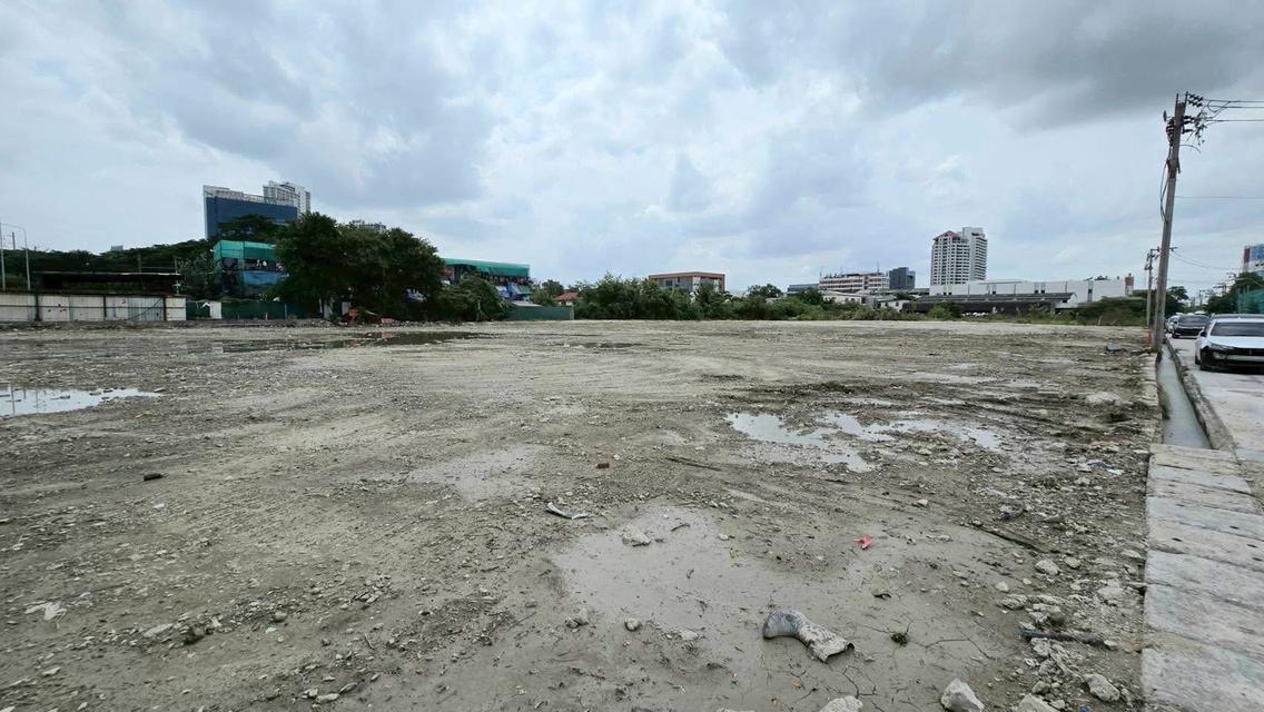 ที่ดิน พระราม 9 ซอย 21 เนื้อที่ 2-1-4.4 ไร่  (ติดสถานีไฟฟ้าสีส้ม) 470,000 Baht 086-3184435 6